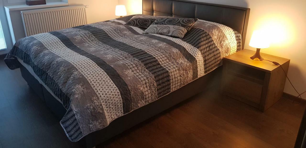 Vip Apartmany Zabnik Prievidza Exterior foto
