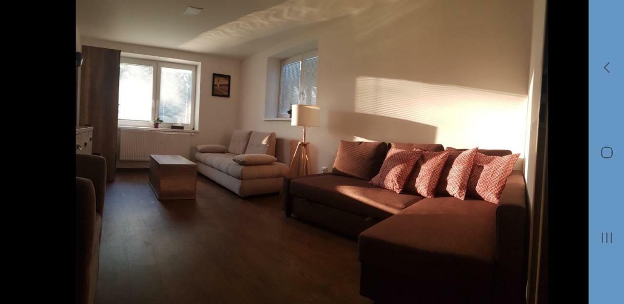 Vip Apartmany Zabnik Prievidza Exterior foto